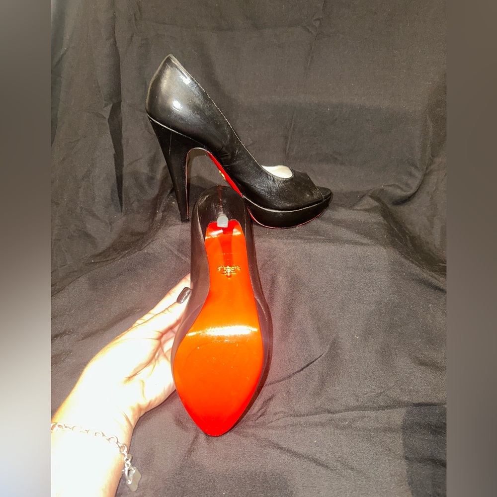 ⭐️FALL SALE⭐️ Prada Black Leather Heels. Red soles. Sz 40.5. With a 5 inch heel. - Picture 2 of 8
